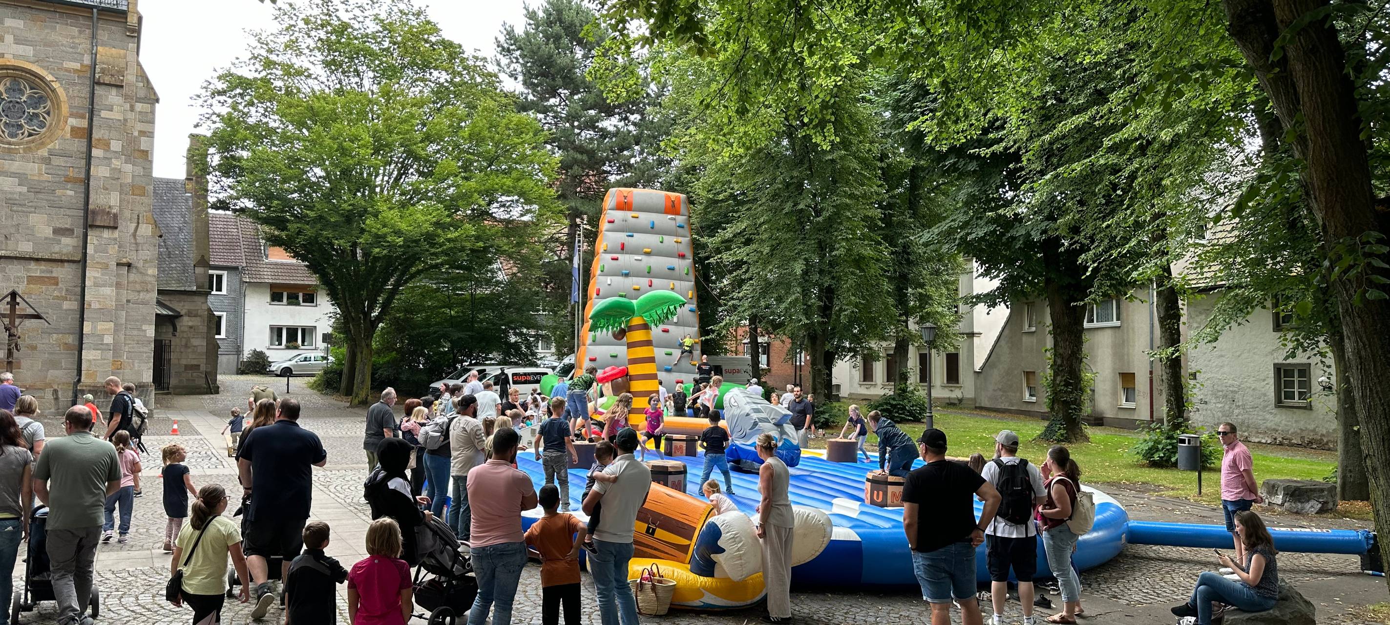 XXL-Familyday in Menden mit Radio MK