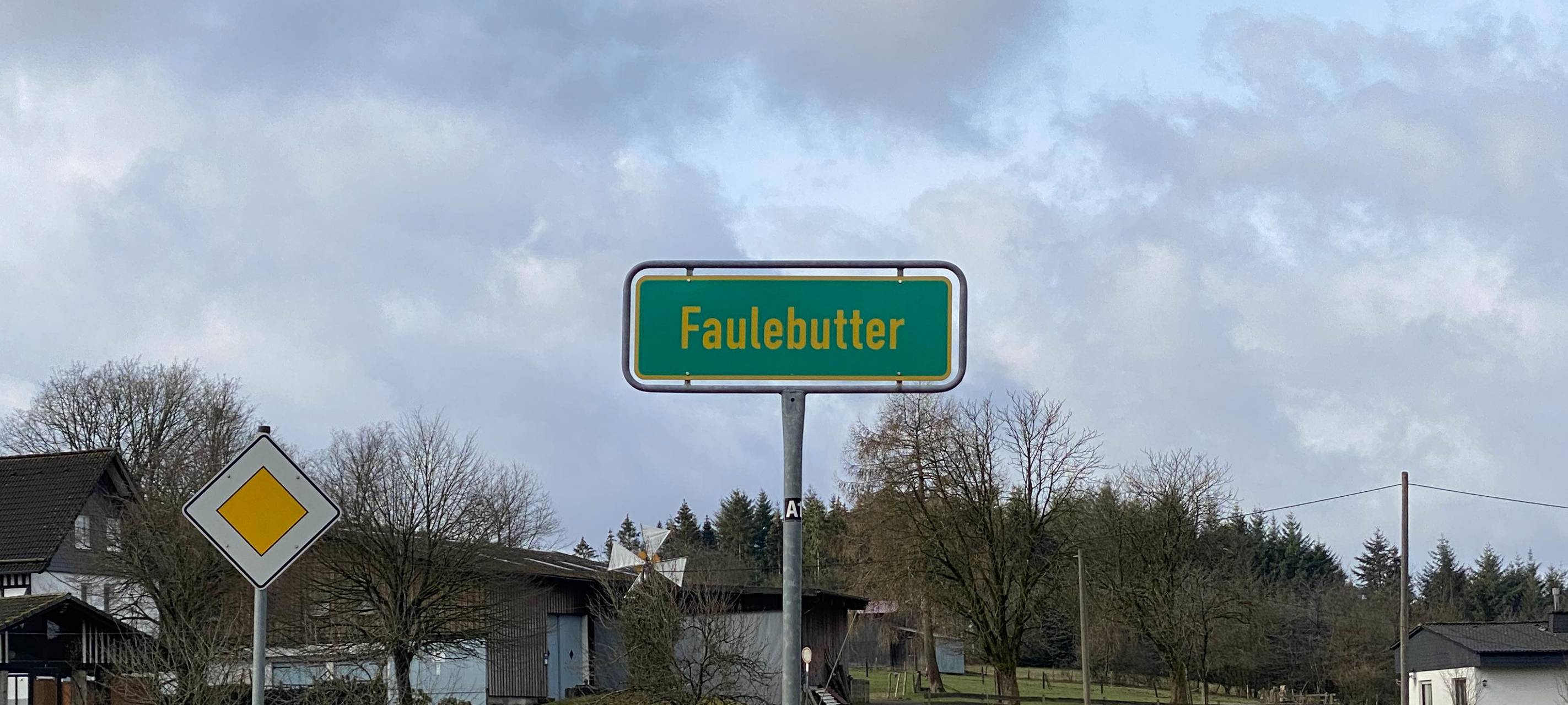 Schilderklau im Märkischen Kreis