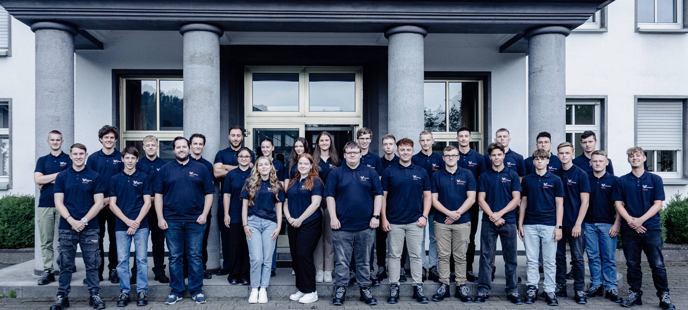 Otto Fuchs aus Meinerzhagen begrüßt Azubis