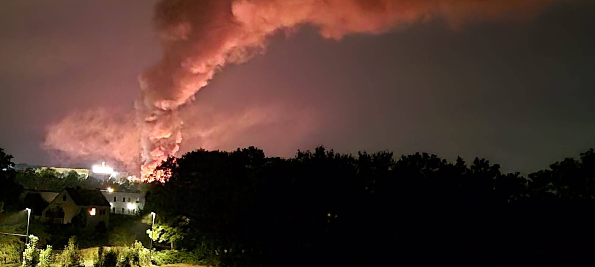 Feuer in Müllsortierungsanlage in Iserlohn