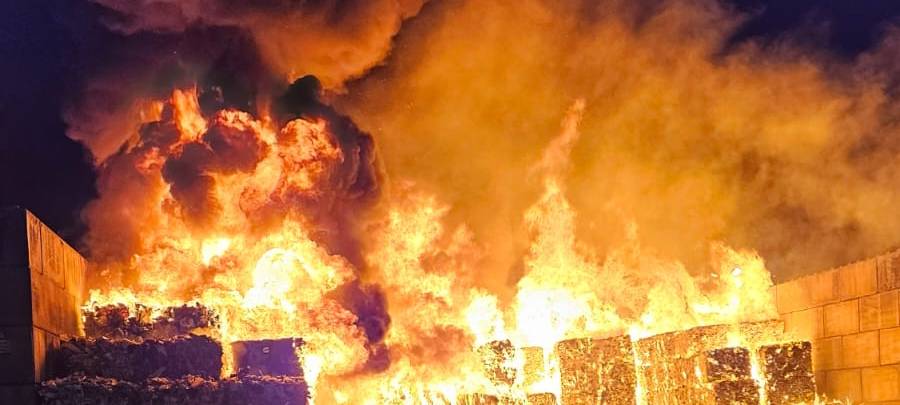 Feuer in Müllsortierungsanlage in Iserlohn