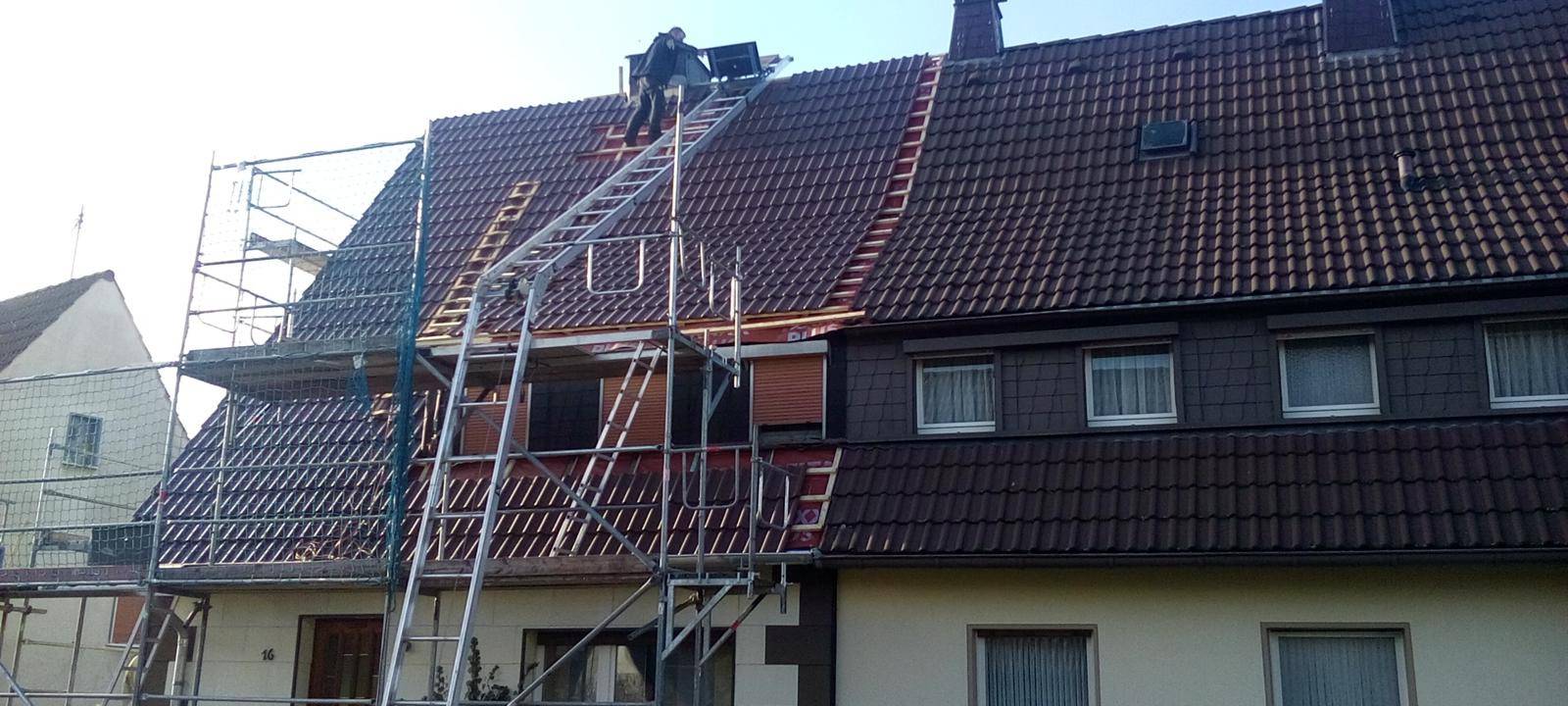 Symbolbild: Dachdecker