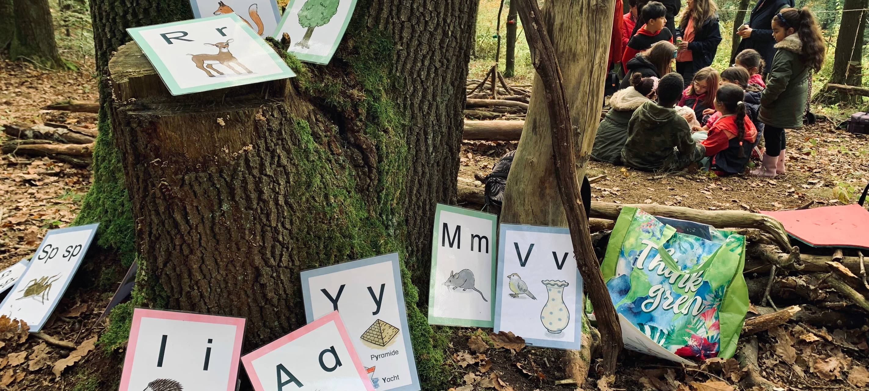 Kinder lernen Deutsch im Letmather Wald