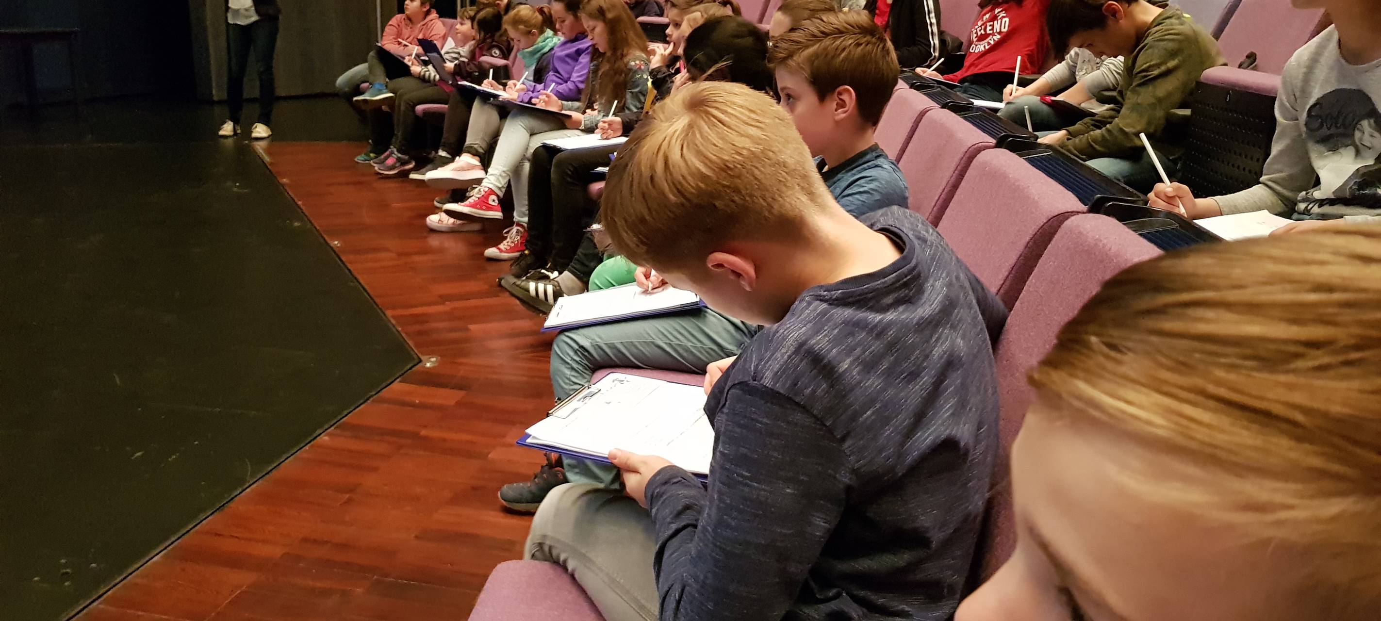 Kinderuni: Wie zählt ein Computer?