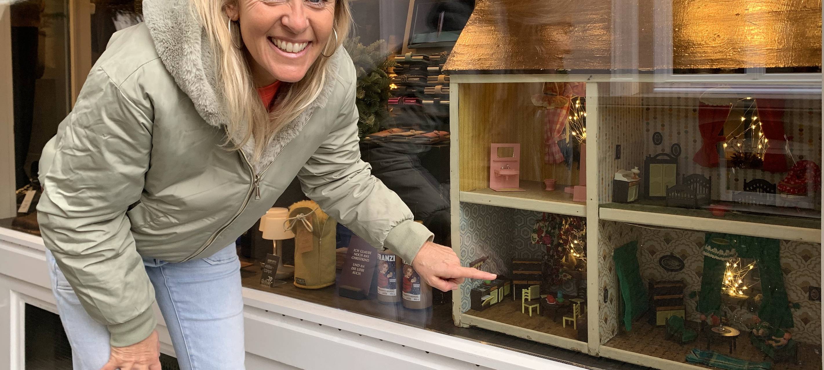 Lüdenscheider Läden präsentieren Puppenstuben