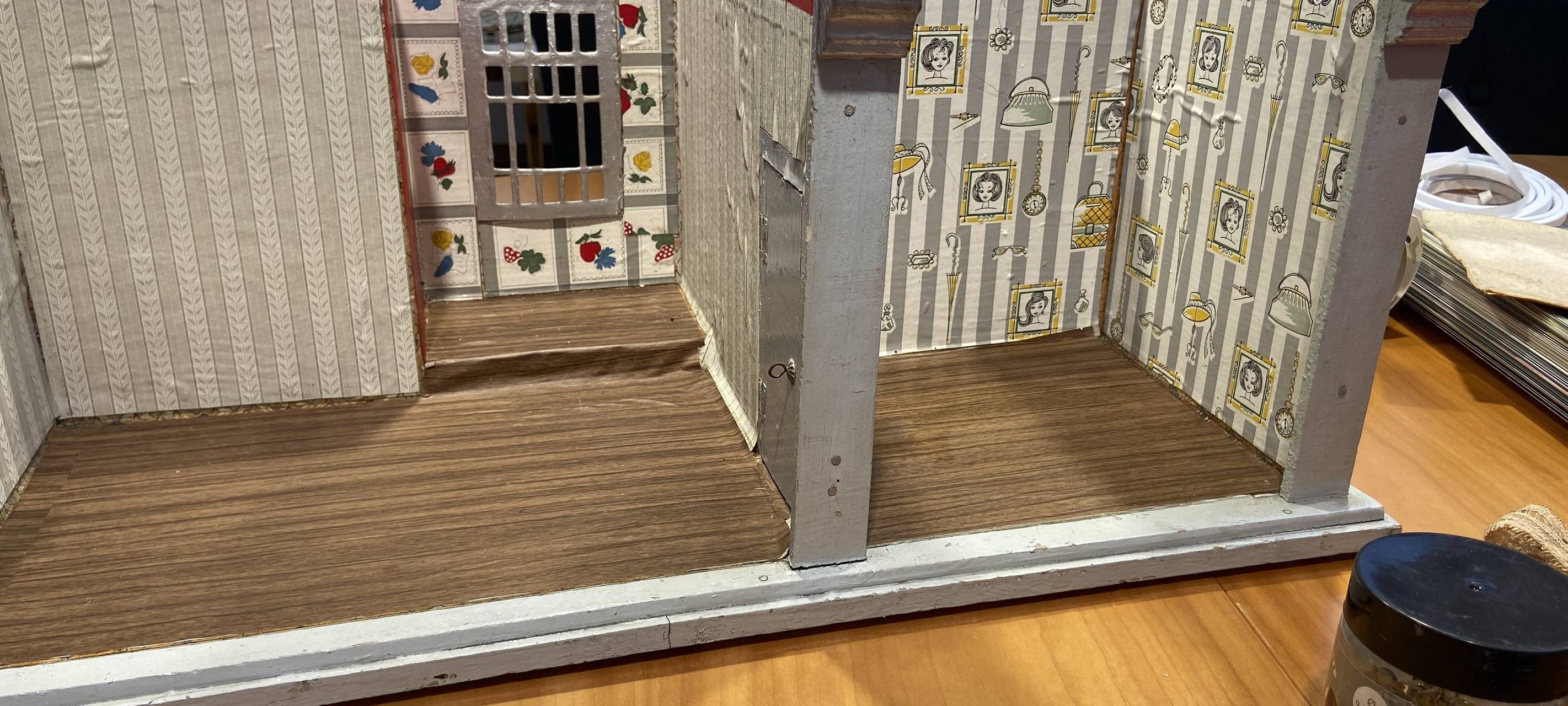 Lüdenscheider Läden präsentieren Puppenstuben