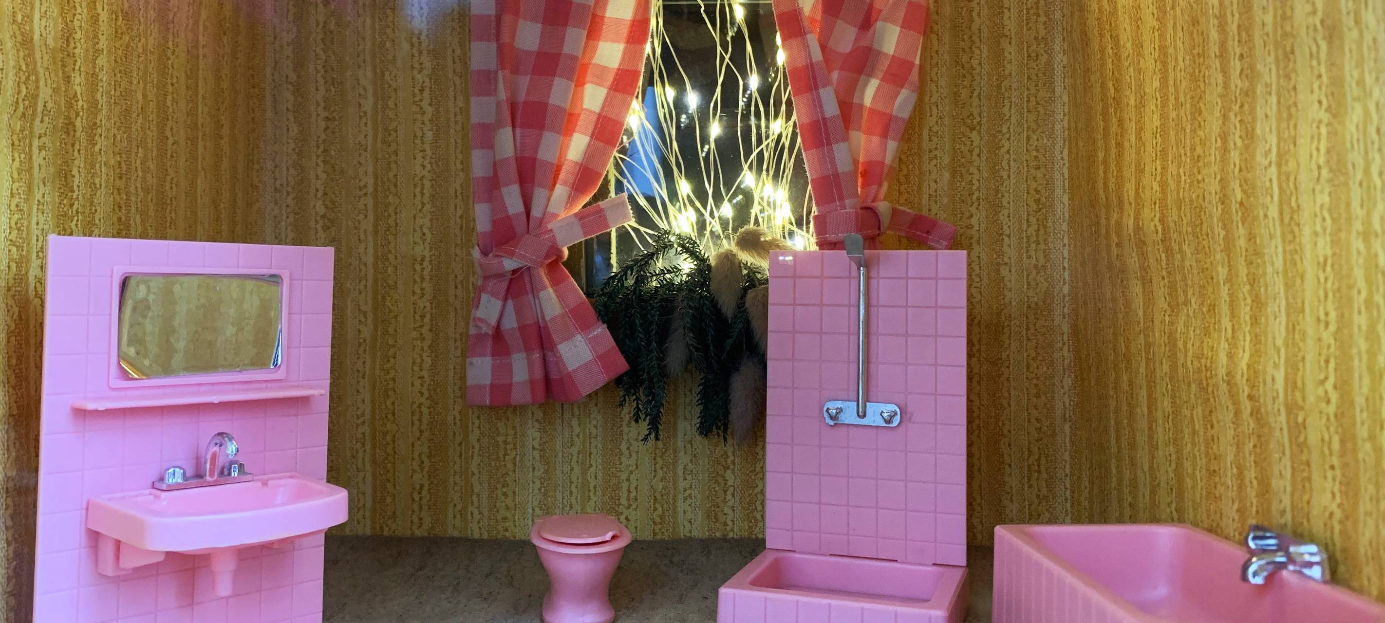 Lüdenscheider Läden präsentieren Puppenstuben