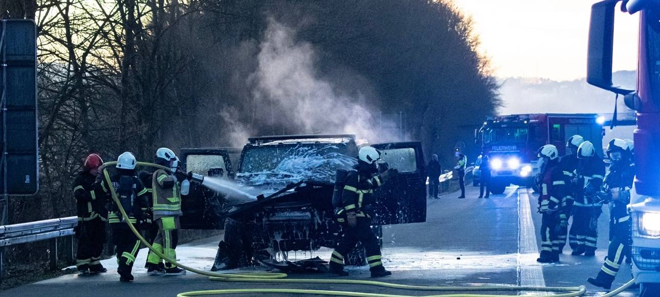 Autobrand auf A 46 bei Hemer
