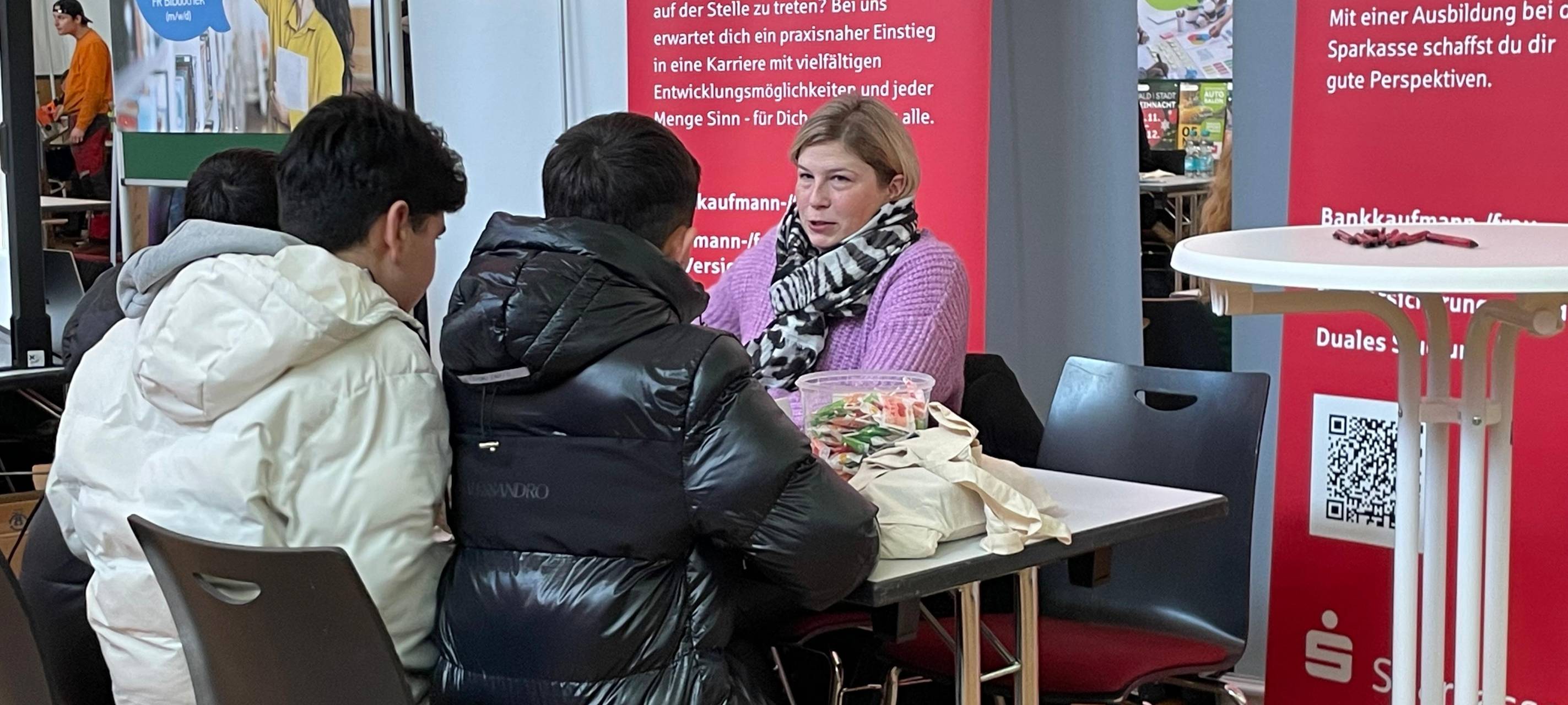 Ausbildungsmesse im Iserlohner Saalbau-Letmathe