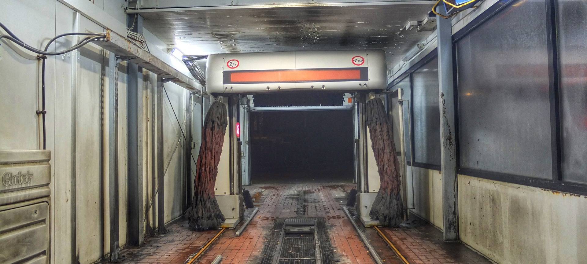 Saubere Autos für den guten Zweck