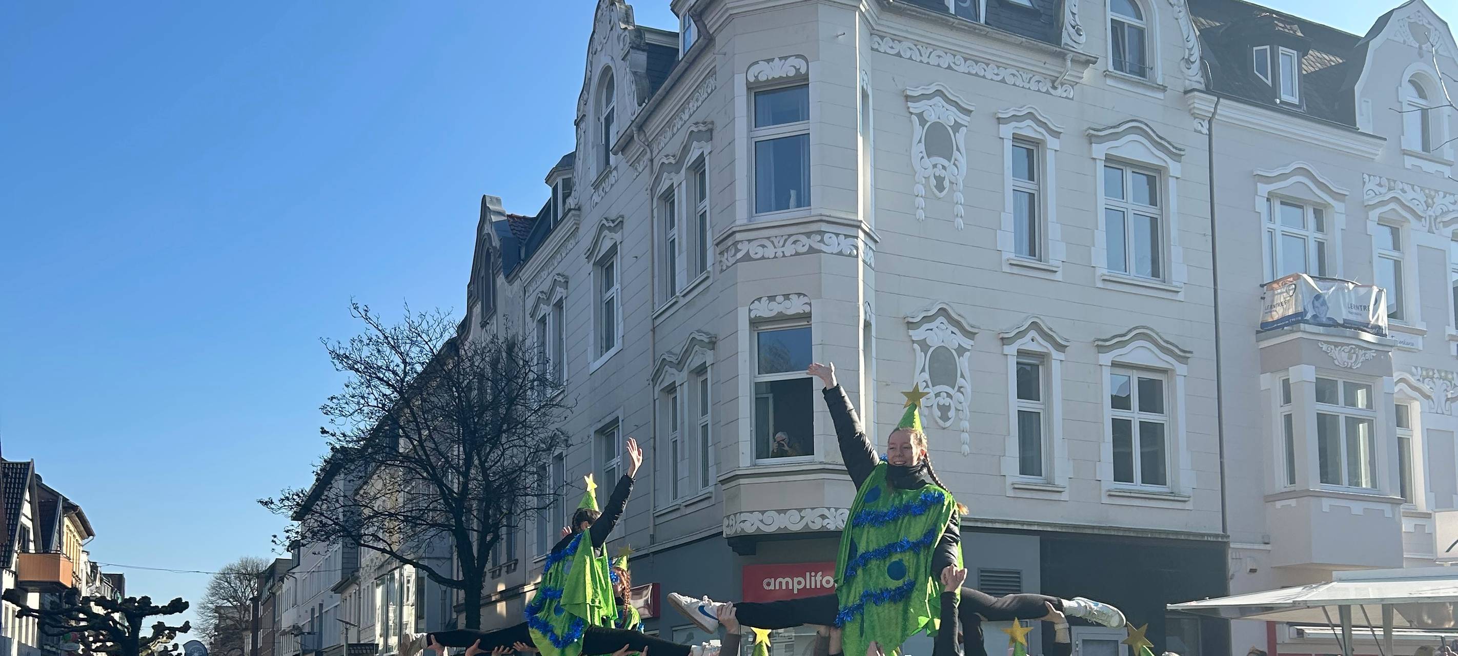 Menden Helau! - Der Karnevalszug am Tulpensonntag