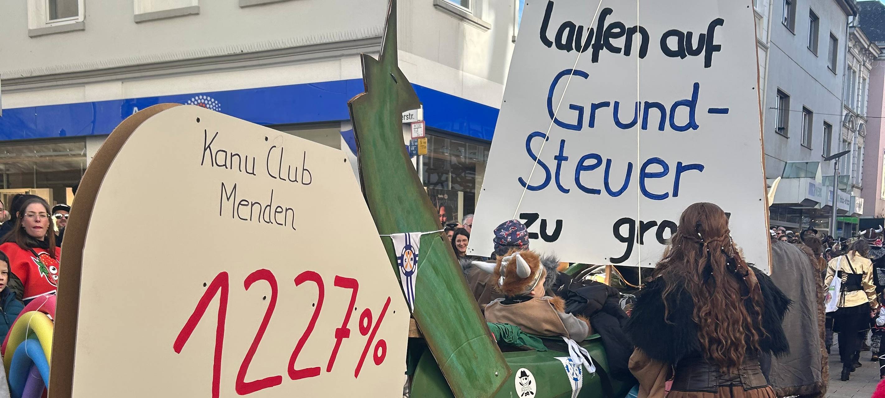 Menden Helau! - Der Karnevalszug am Tulpensonntag