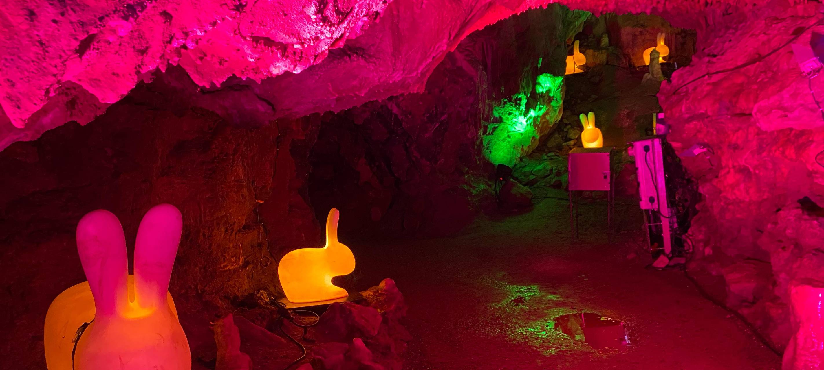 Höhlenlichter in der Iserlohner Dechenhöhle