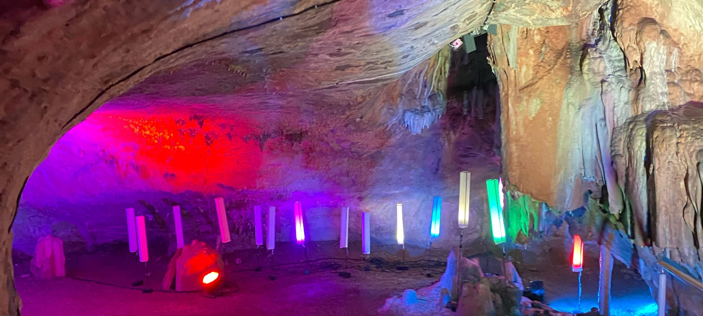 Höhlenlichter in der Iserlohner Dechenhöhle
