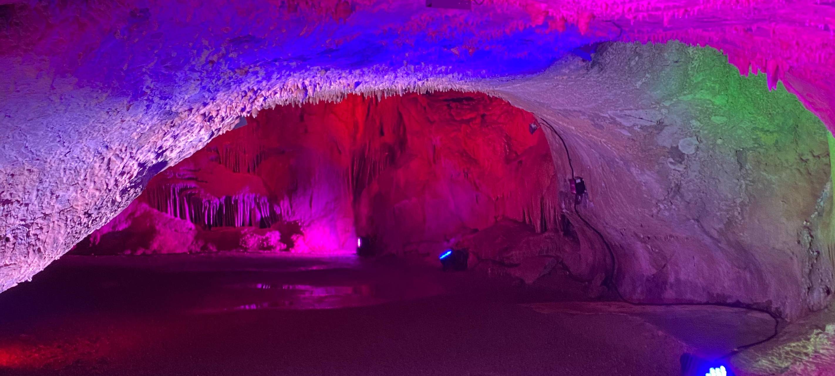 Höhlenlichter in der Iserlohner Dechenhöhle
