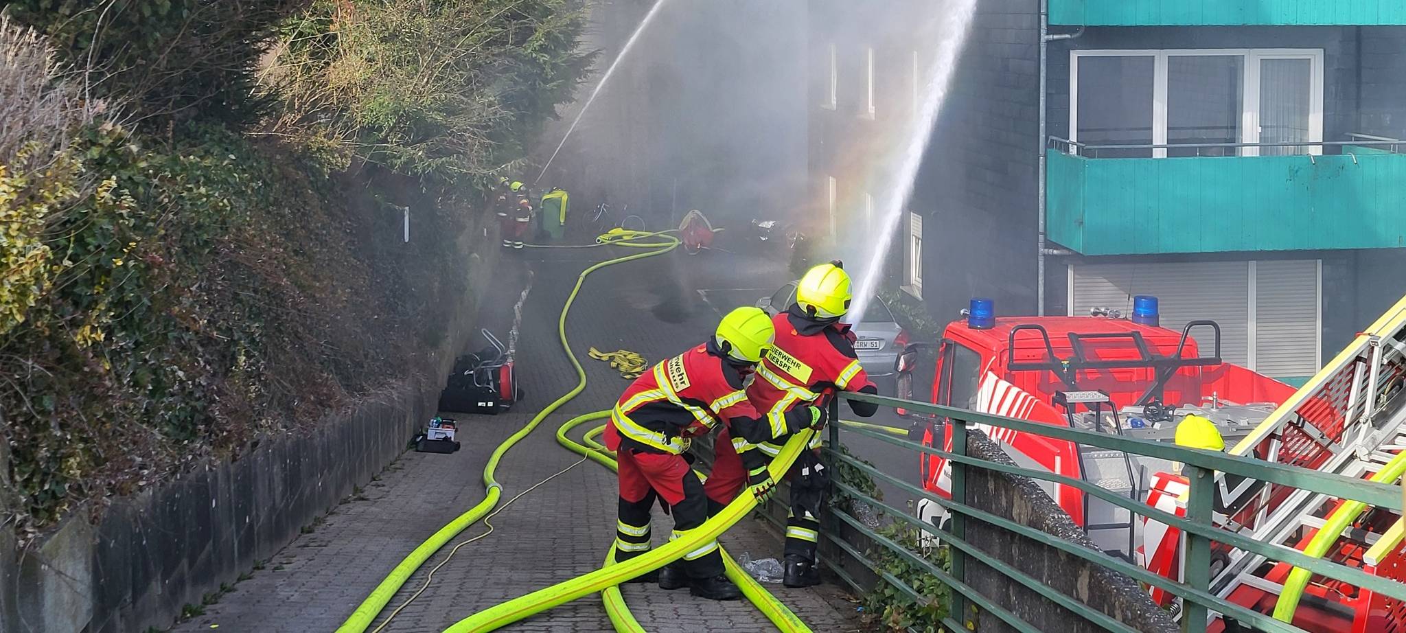 Großeinsatz der Feuerwehr Kierspe: Brand "am Nocken"