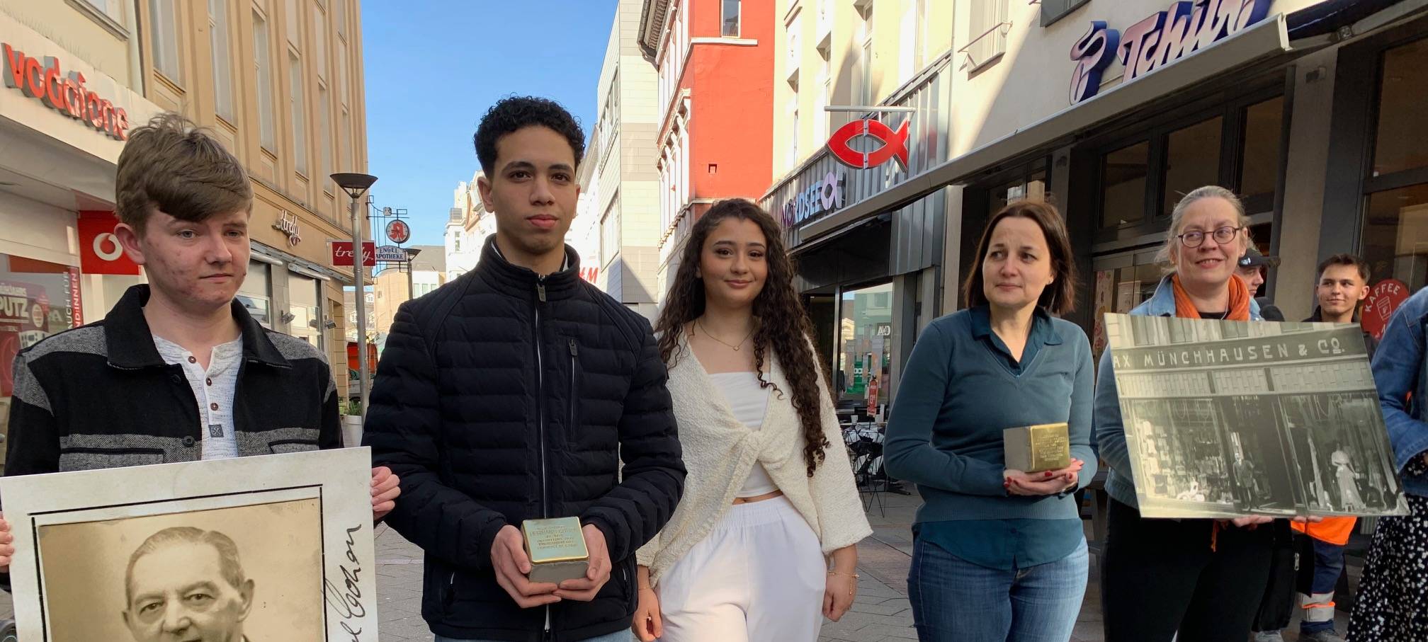 Stolpersteine erinnern in Iserlohn an Naziverbrechen