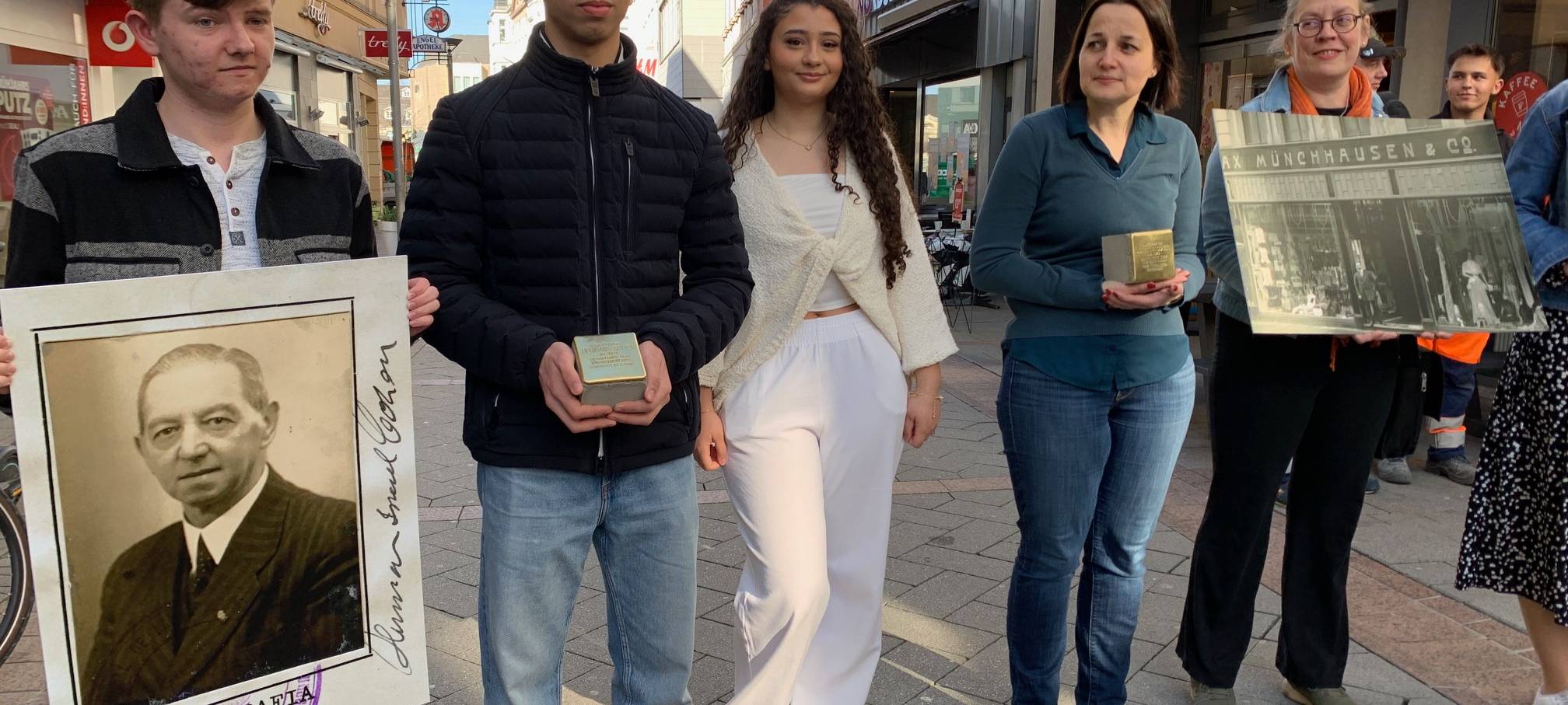 Stolpersteine erinnern in Iserlohn an Naziverbrechen