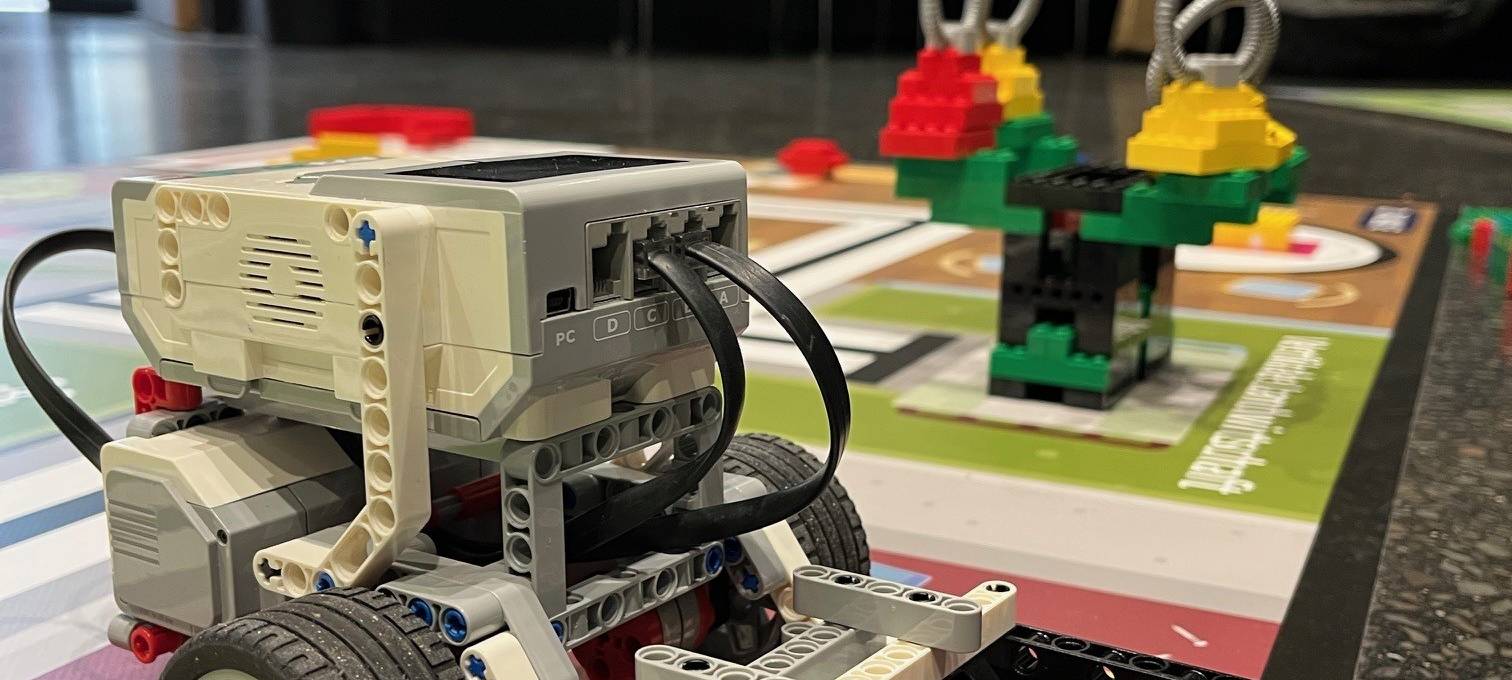 Roboterwettbewerb und 10 Jahre Technikzentrum