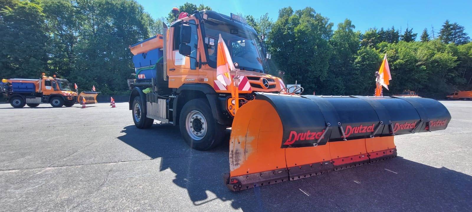 Schneepflugmeisterschaft-Vorentscheid in Hemer bei bestem Wetter.