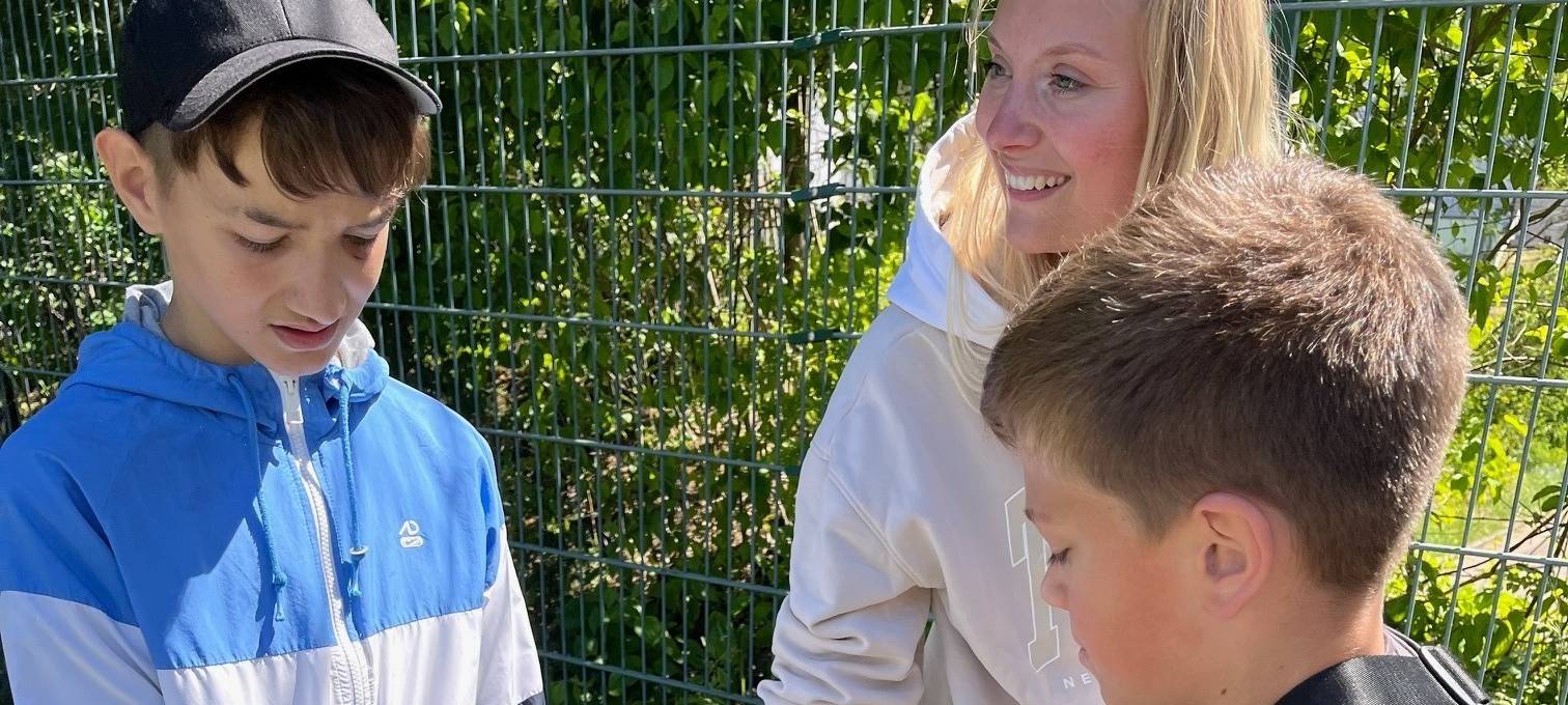 Schüler sammeln säckeweise Müll in Plettenberg