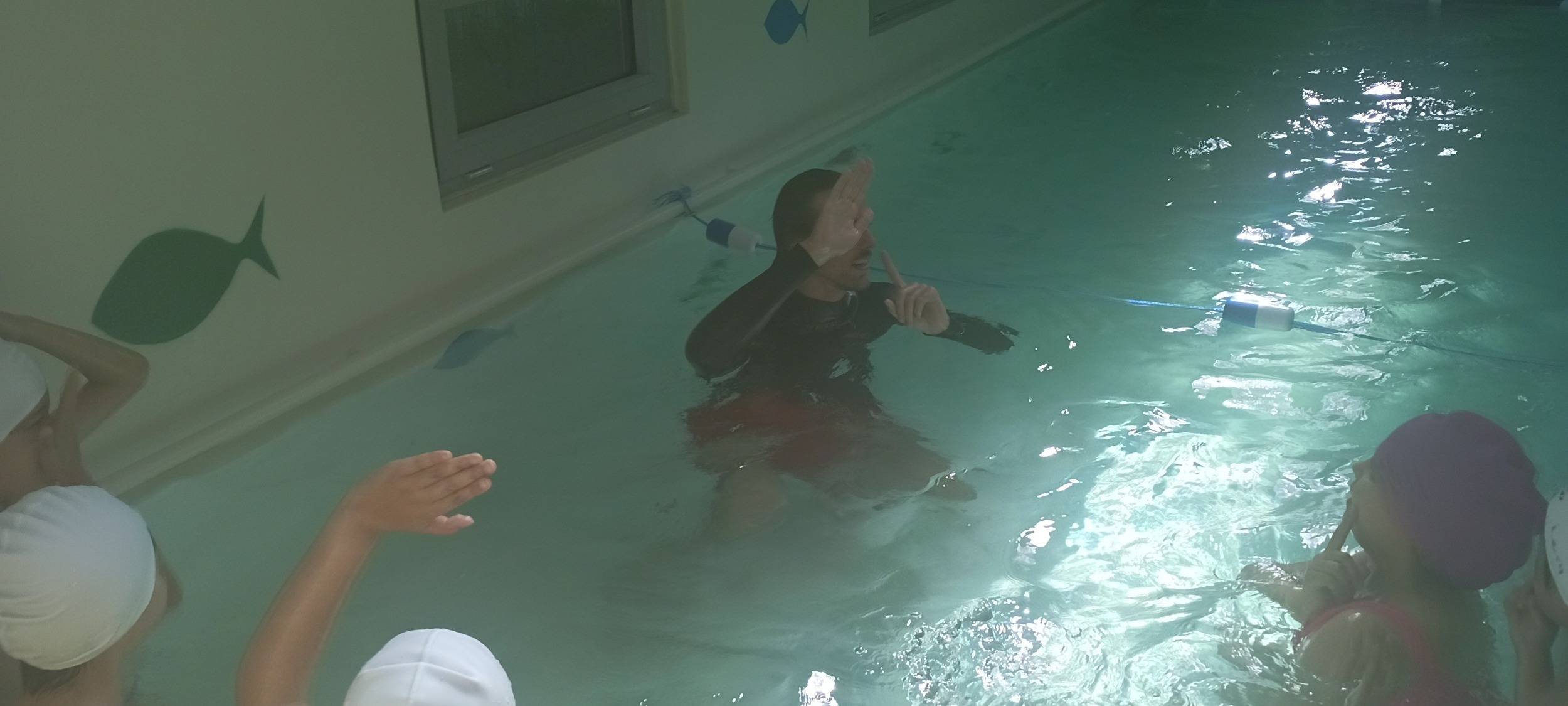 Im beheizten Container muss niemand frieren. Nur die Kamera mag die Luftfeuchtigkeit nicht.