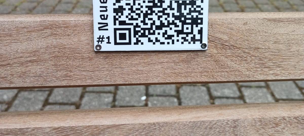 Sprechende Bänke in Neuenrade: Die „Erzählbänksken“ erzählen Stadtgeschichte mal anders