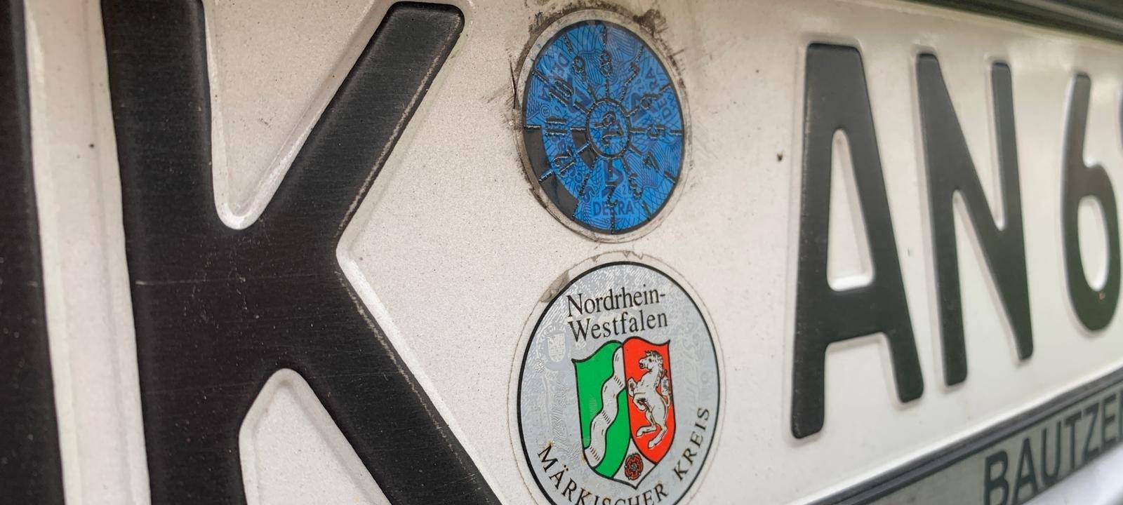 TÜV Auto Kennzeichen