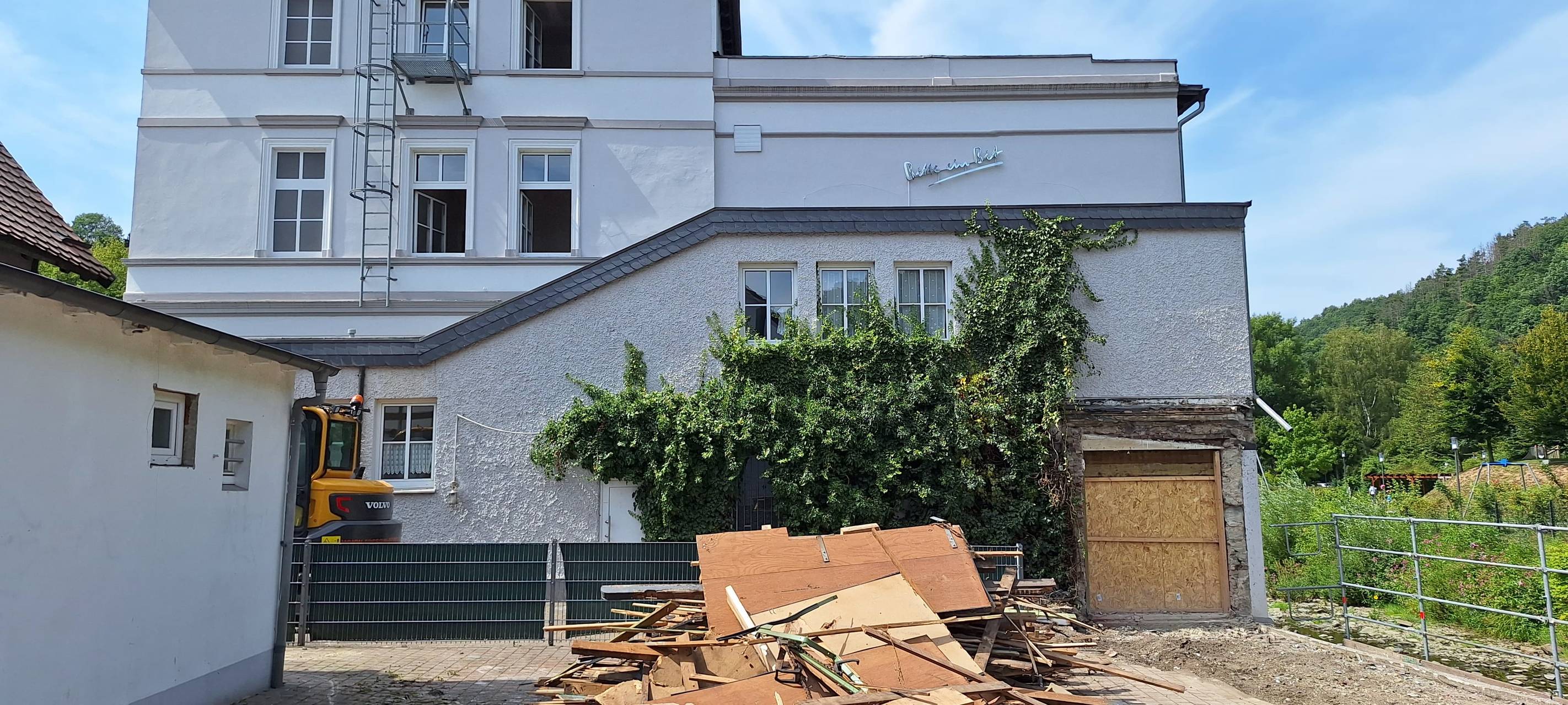 Umbau des Hotels "Zur Post" in Schalksmühle geht weiter