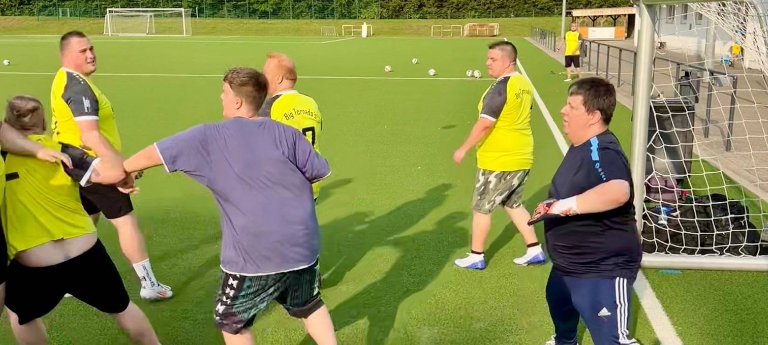 Eine Mannschaft mit Gewicht: Die Big Tornados