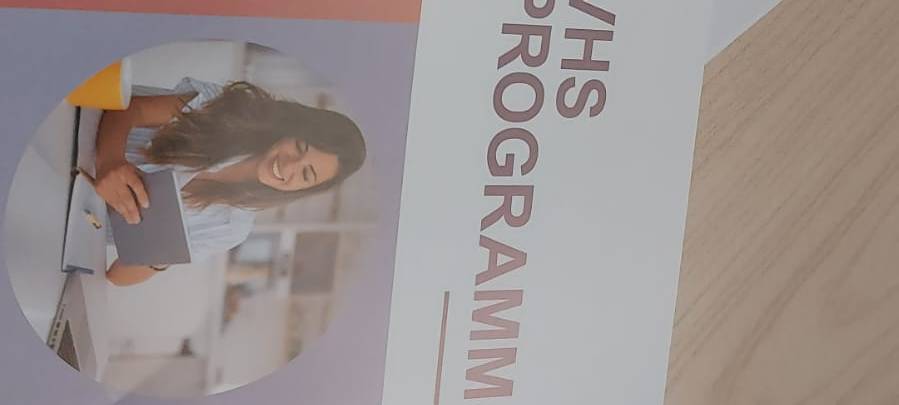 Neues Programm der Volkshochschule Iserlohn