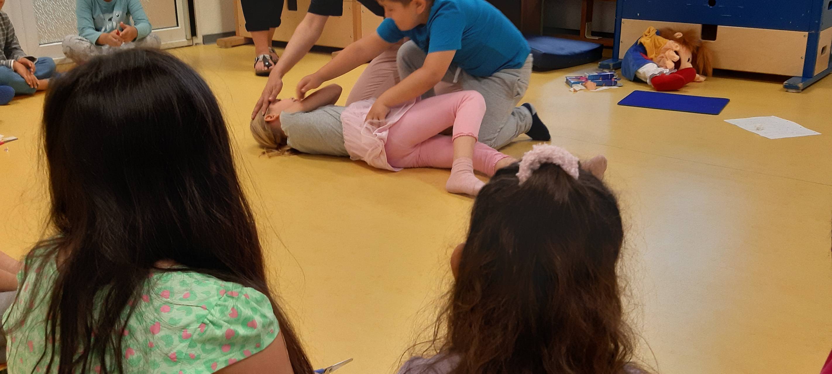 KiTa-Kinder lernen Erste Hilfe