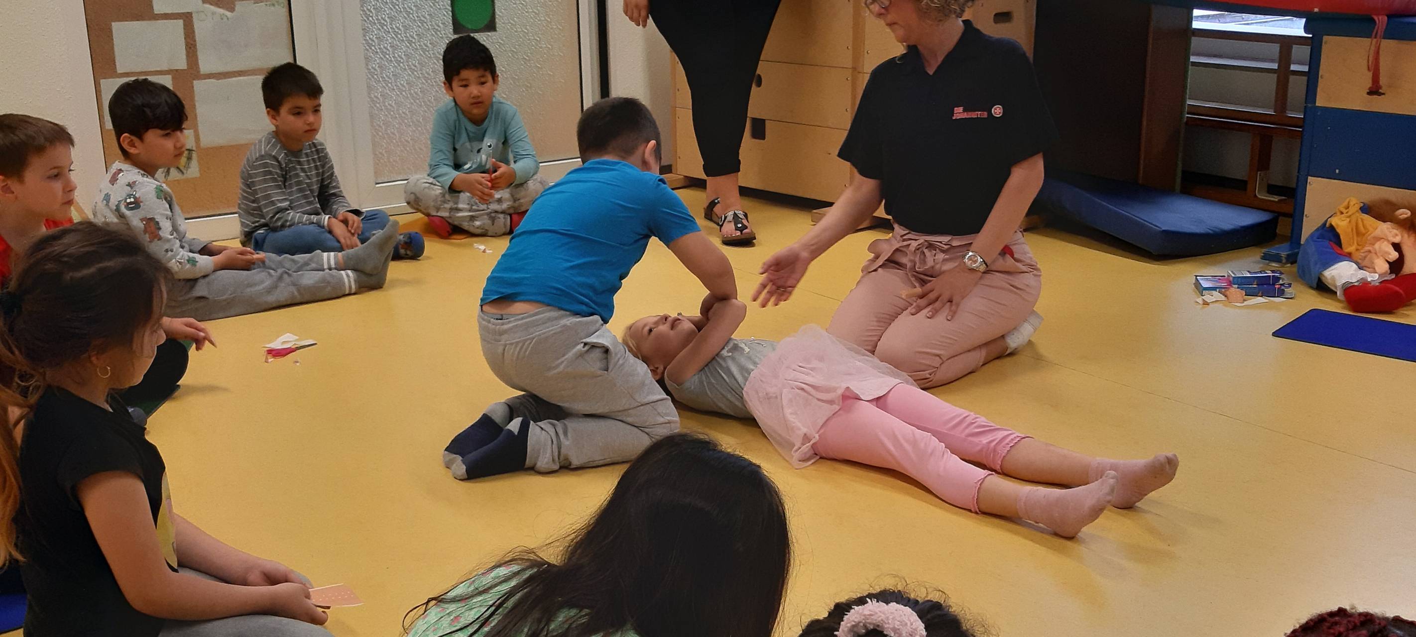 Kinder in Altena lernen "Erste Hilfe"