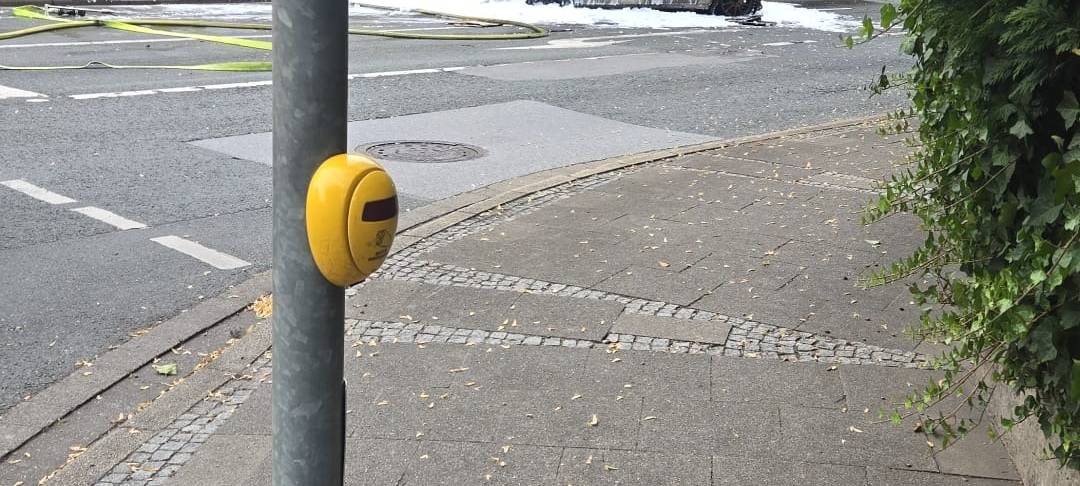 Autobrand in Hemer: Technischer Defekt vermutet