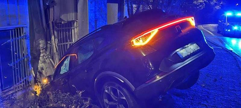 Alkoholisierte Autofahrer sorgen für Unfälle in Lüdenscheid und Altena