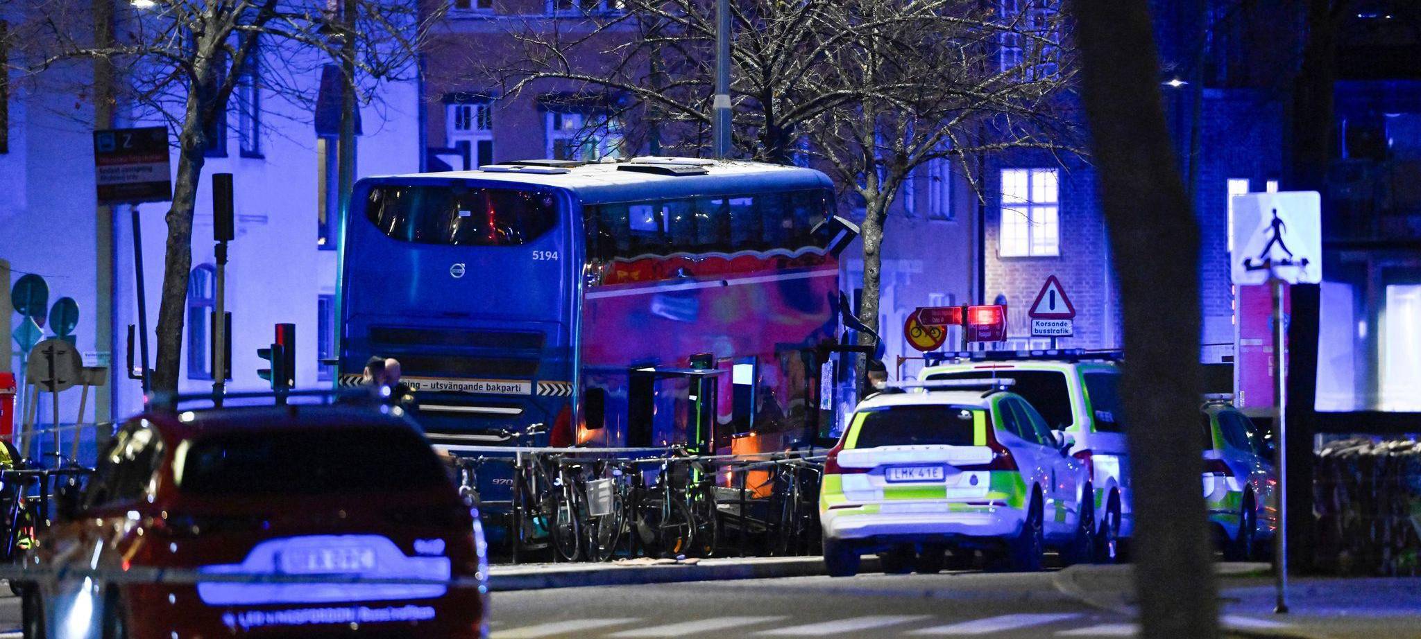 Tote und Verletzte bei Busunfall in Stockholm