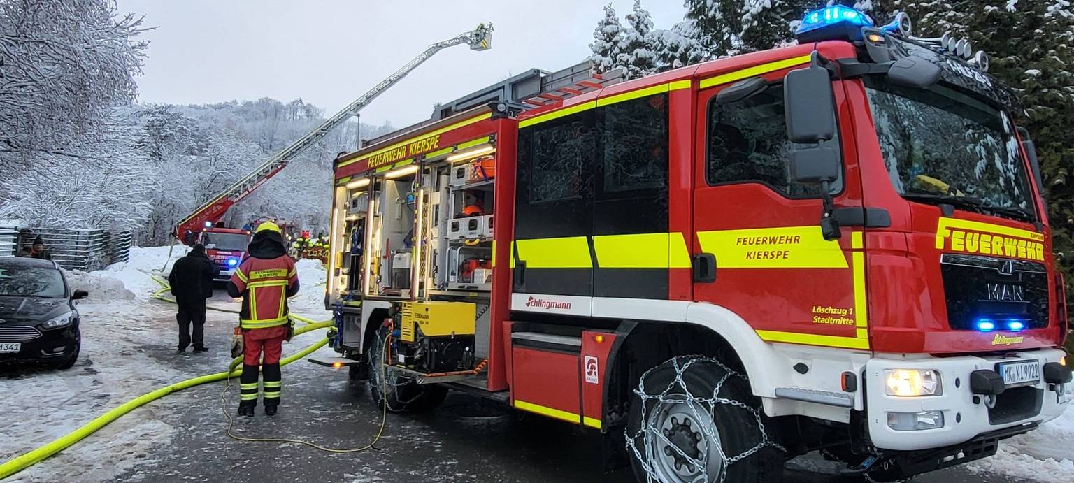 Kierspe: Feuerwehr verhindert Vollbrand in Wildenkuhlen