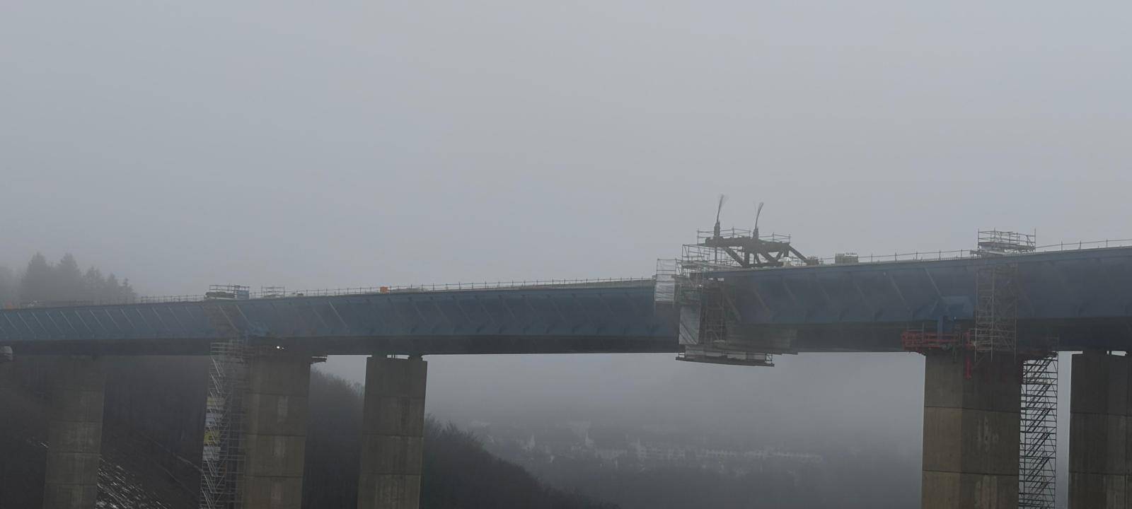 Zweite Stahlhochzeit bei Rahmedetalbrücke