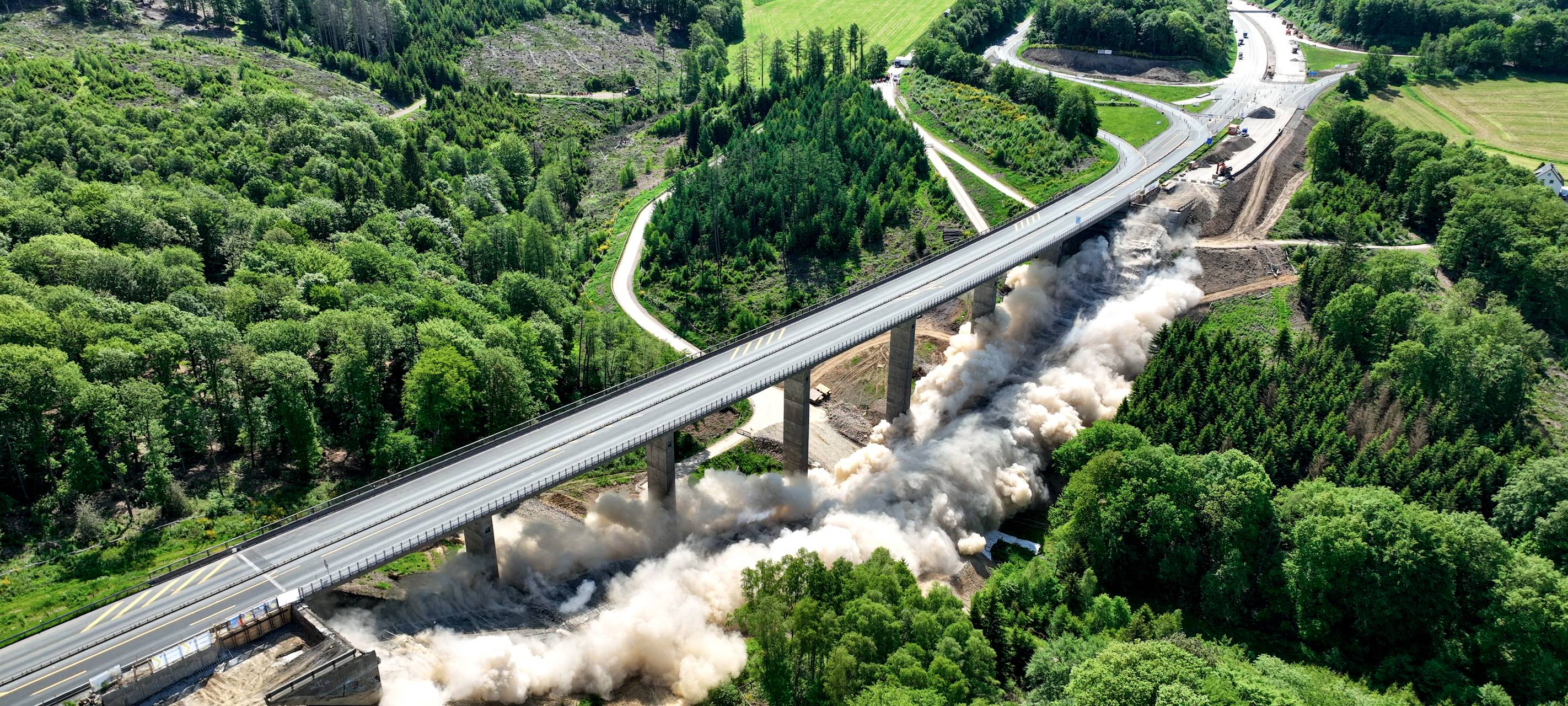 Brückensprengung: Vollsperrung A45 bei Lüdenscheid