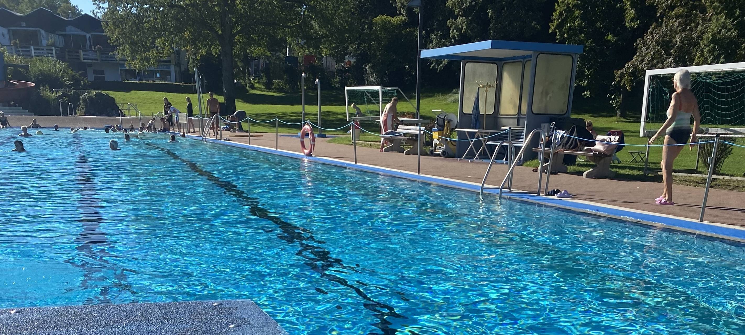 Bundeshilfen auch für Schwimmbäder im MK möglich
