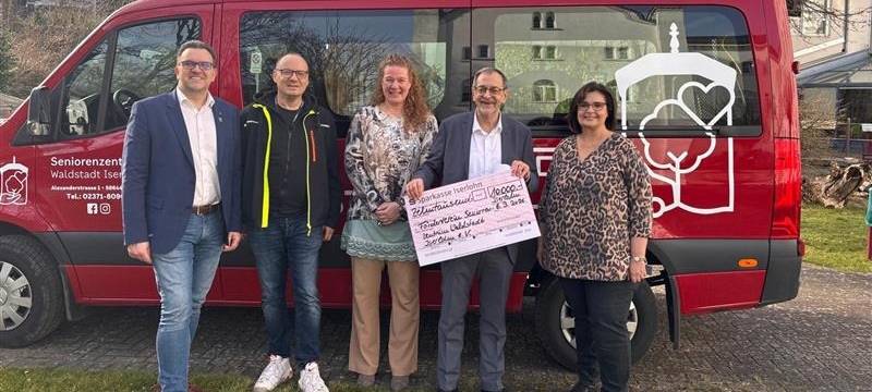Spende ermöglicht Kleinbus für Iserlohner Senioren