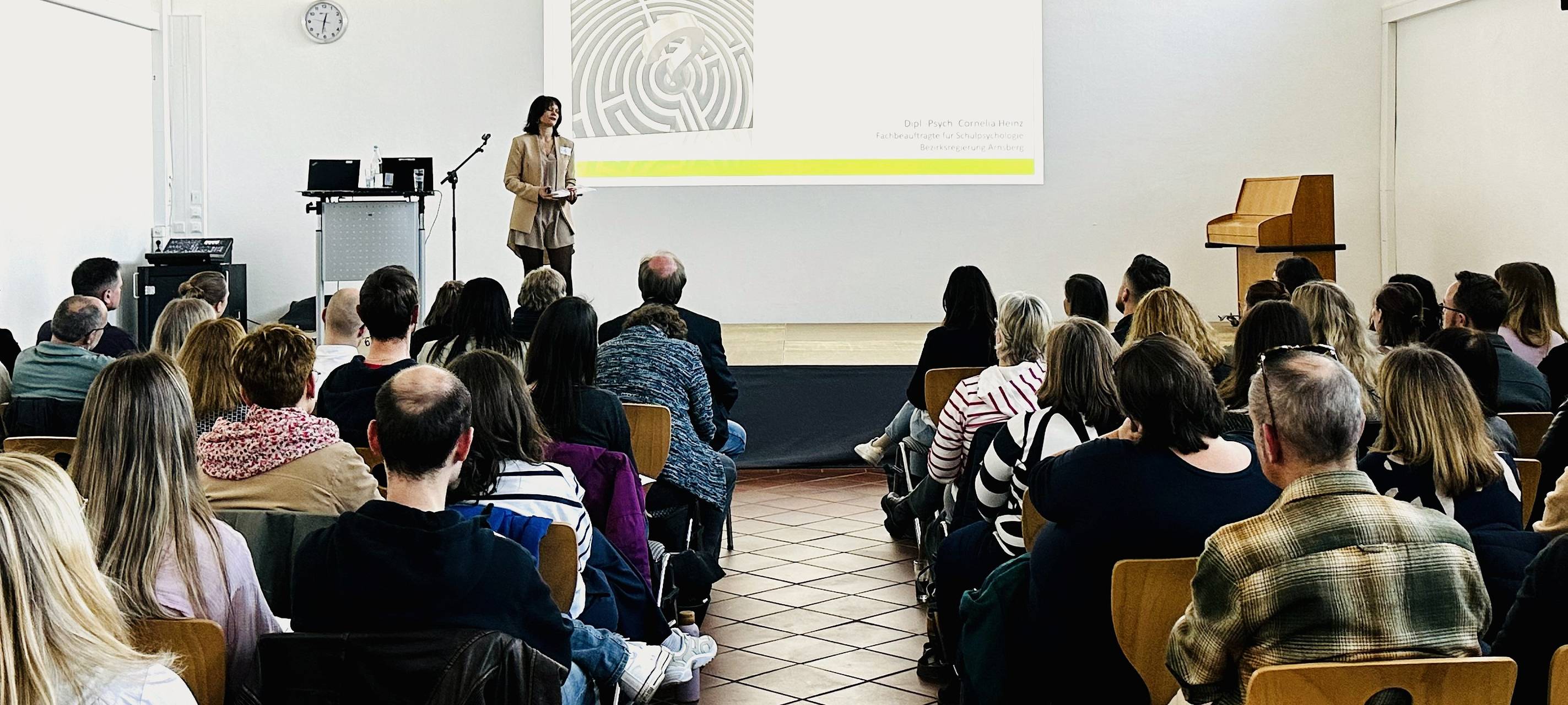 Wenn Kinder Schule schwänzen: Hilfe statt nur Strafen