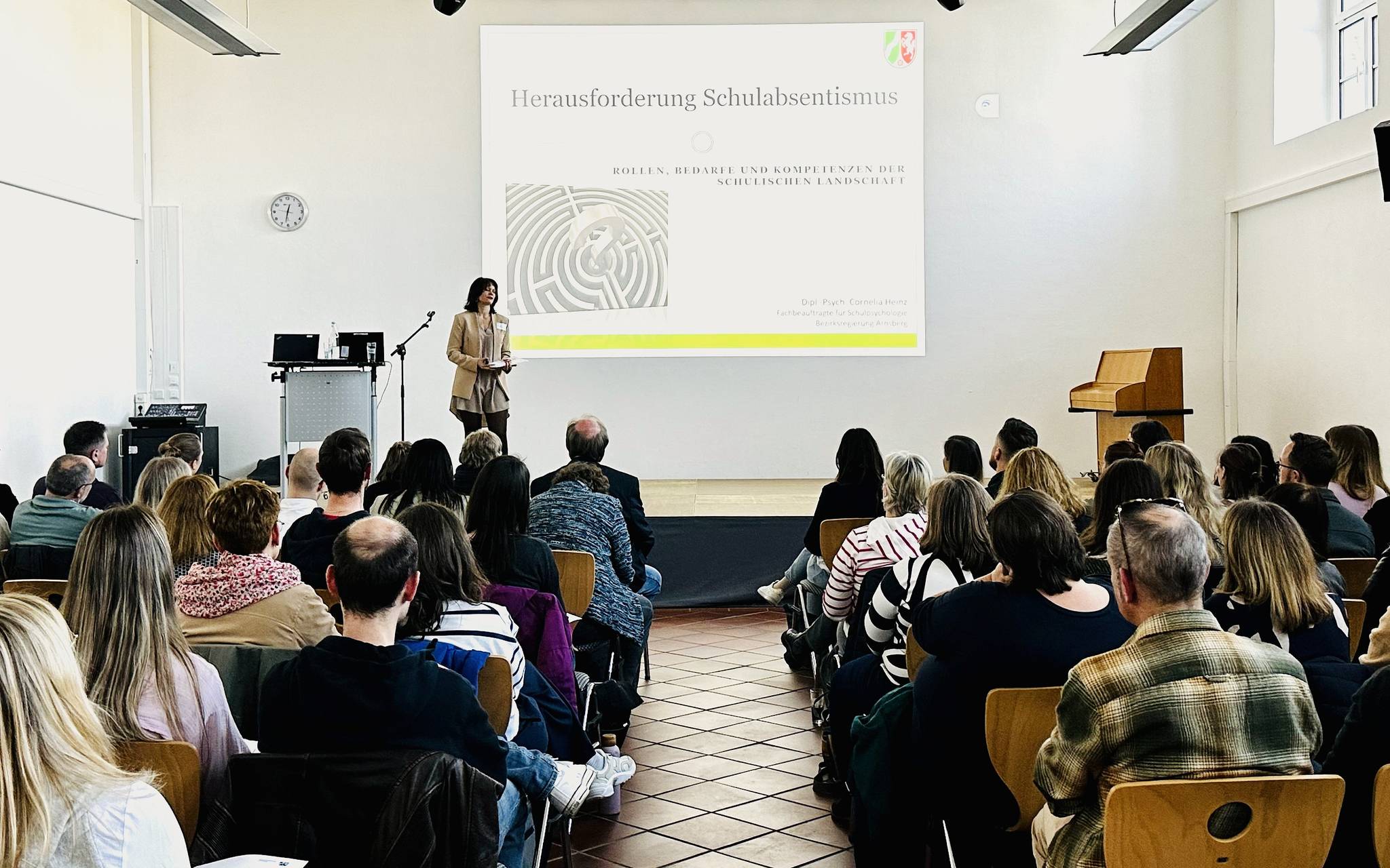 Wenn Kinder Schule schwänzen: Hilfe statt nur Strafen