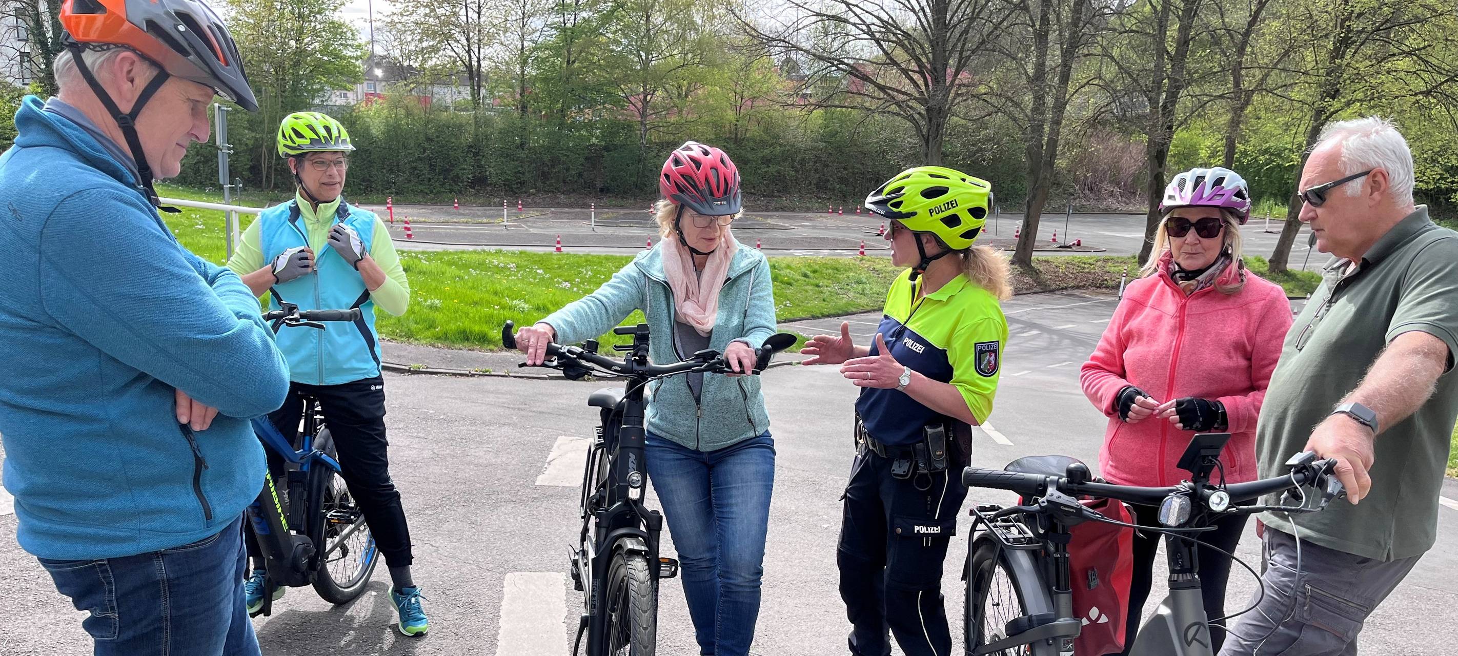 Märkischer Kreis: Polizei und Verkehrswacht bieten E-Bike-Training an