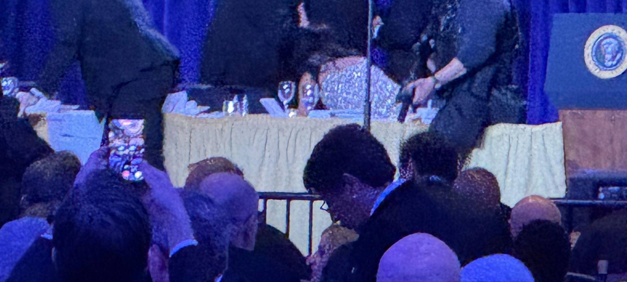 Secret Service Agenten reagieren während des White House Correspo