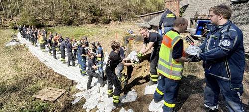 10.000 Sandsäcke: Großübung in Lüdenscheid