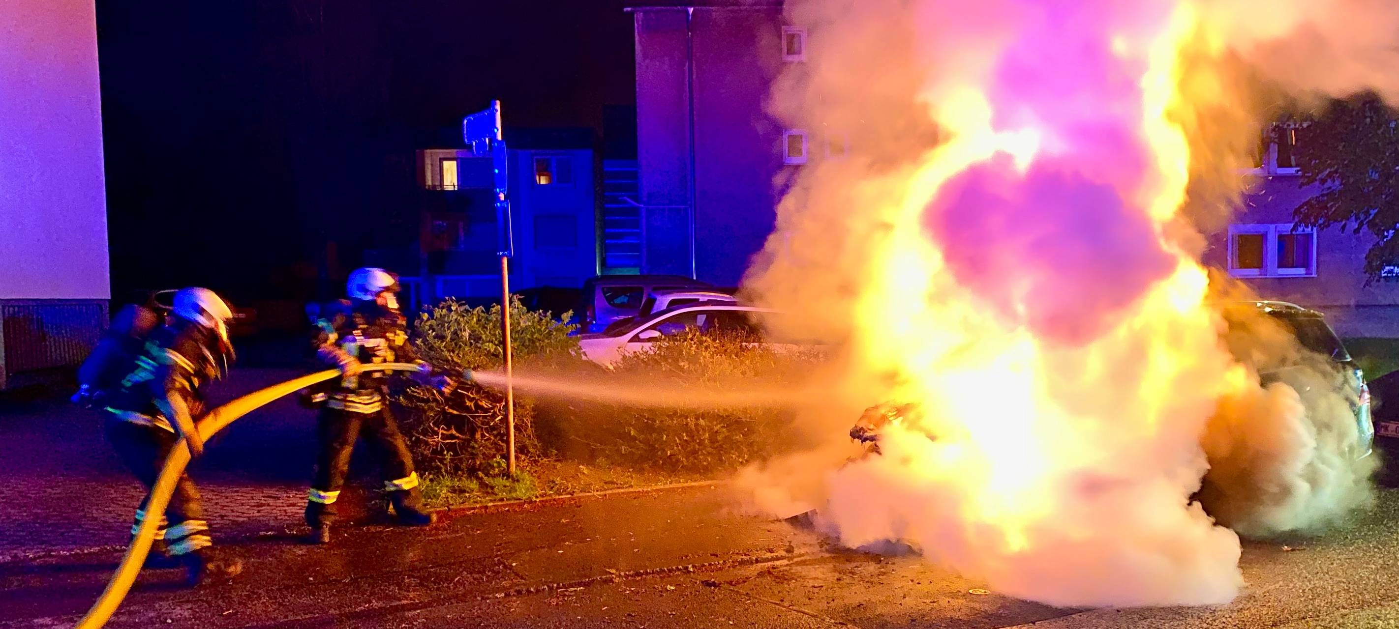 Brennender SUV in Iserlohn