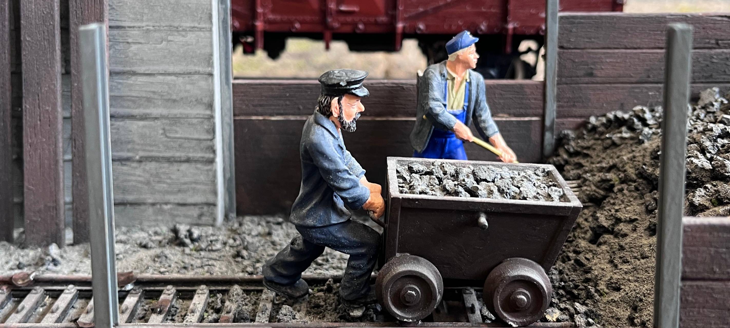 Riesige Modellbahn in Halver