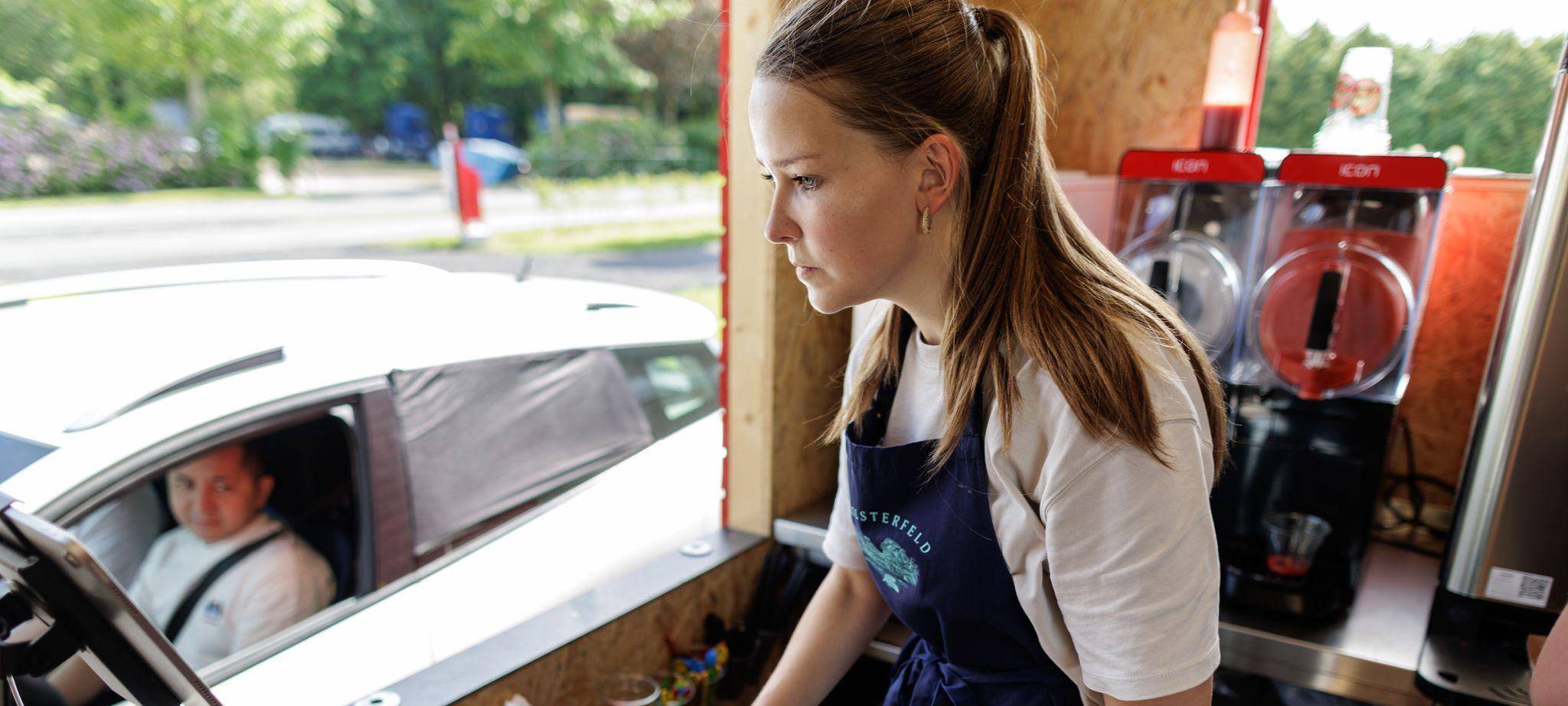 Hype um Erdbeer-Drive-In in Niedersachsen