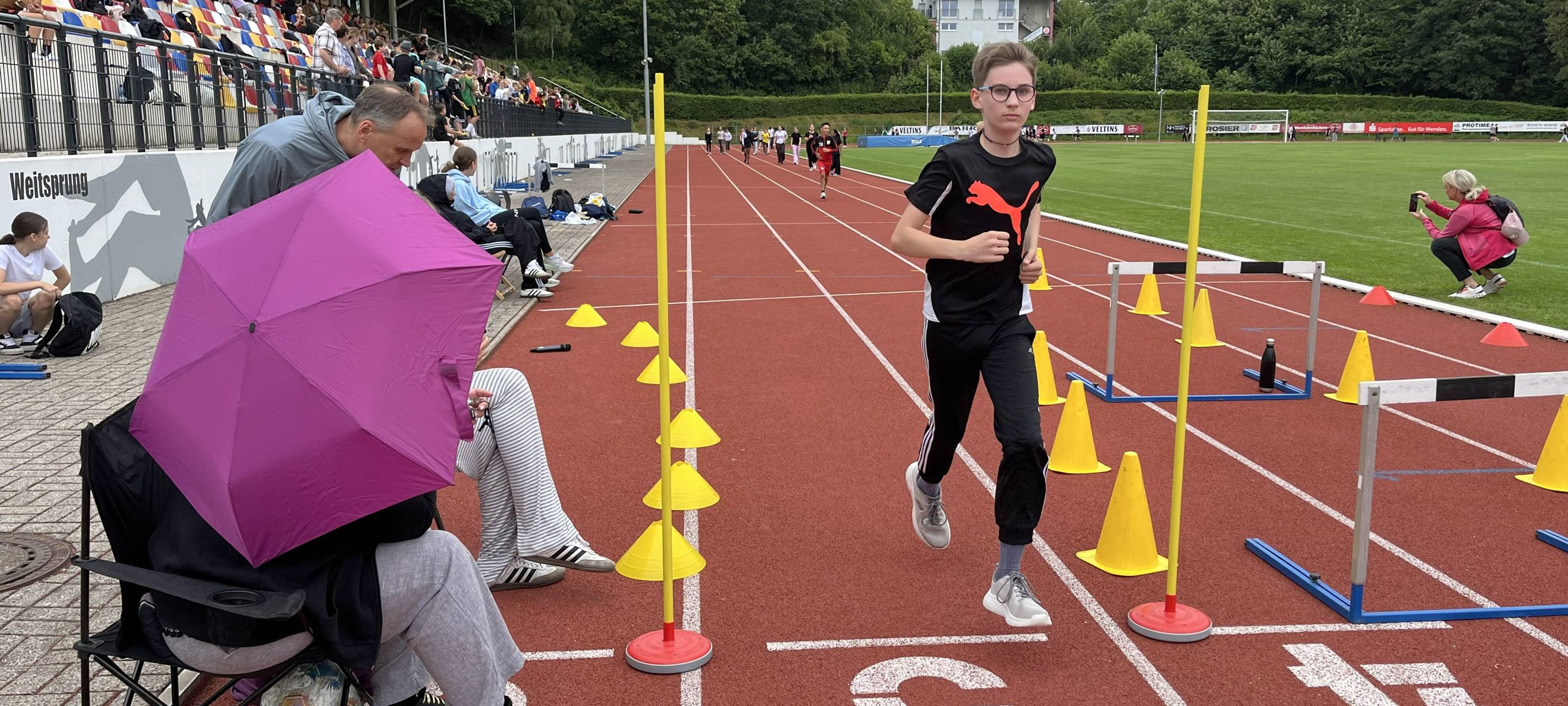 Schüler laufen 750 Runden für Menden
